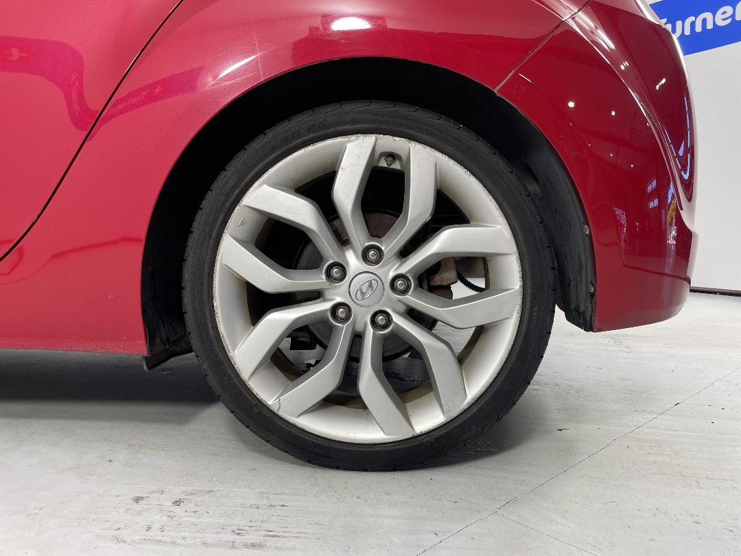 Photo '11' of Hyundai Veloster