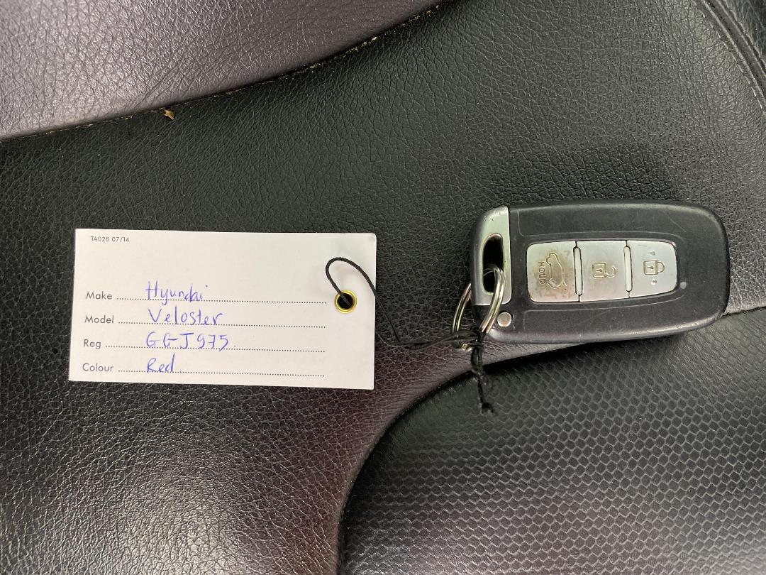 Photo '21' of Hyundai Veloster