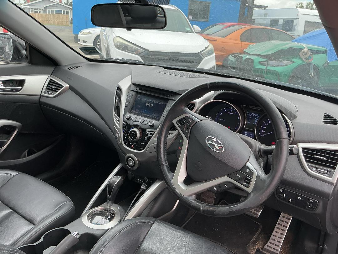 Photo '14' of Hyundai Veloster DCT