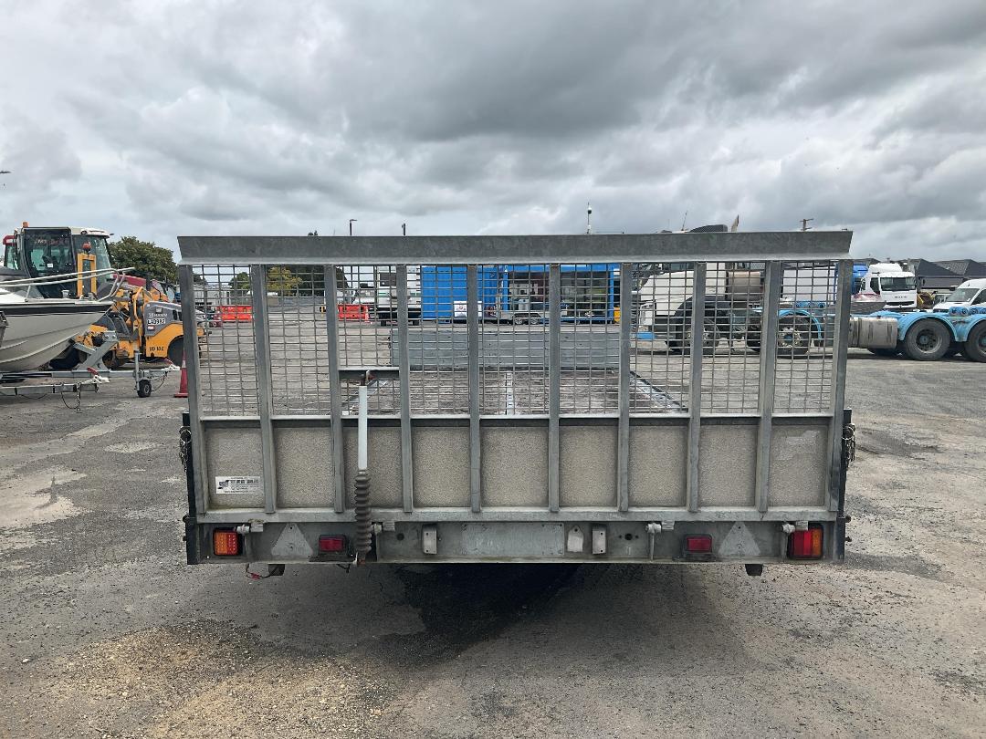 Photo '5' of IFOR Williams Flat Deck - Tandem Photo '5' of IFOR Williams Flat Deck - Tandem