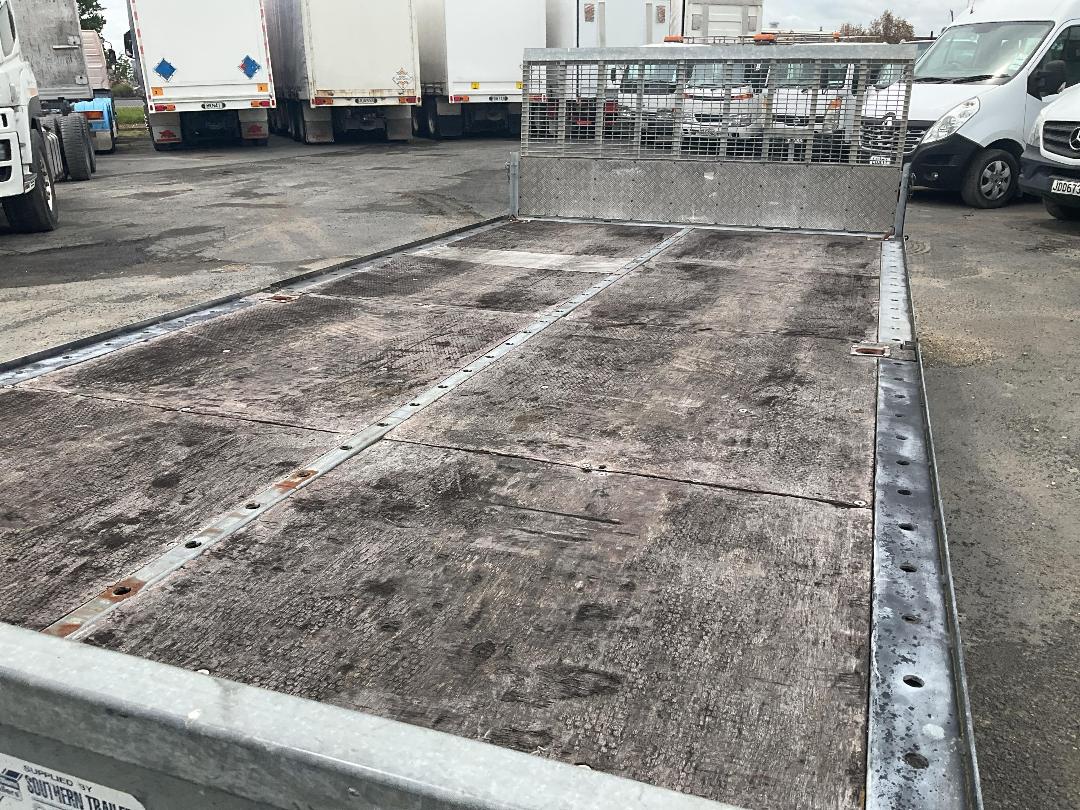 Photo '11' of IFOR Williams Flat Deck - Tandem Photo '11' of IFOR Williams Flat Deck - Tandem