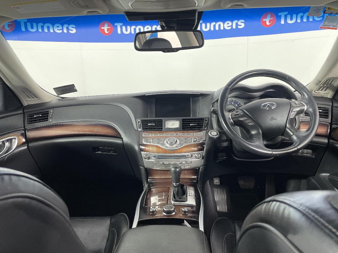 Photo '17' of Infiniti M37