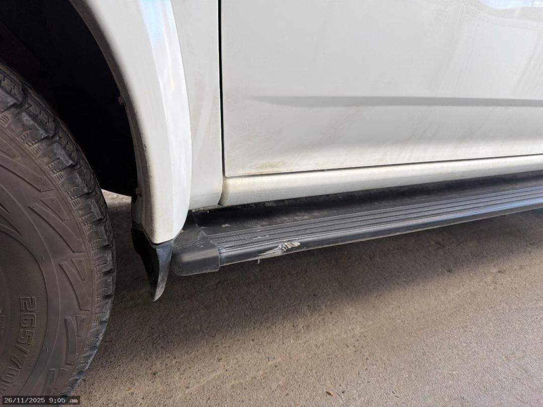 Photo '4' of Isuzu D-MAX LS Double CAB Photo '4' of Isuzu D-MAX LS Double CAB