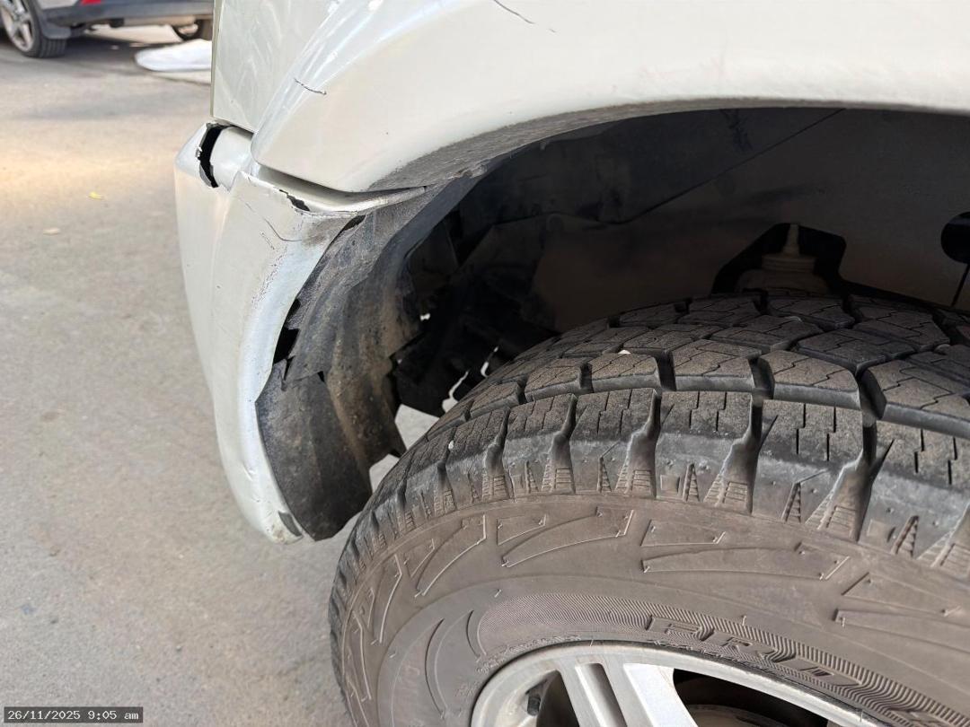 Photo '6' of Isuzu D-MAX LS Double CAB Photo '6' of Isuzu D-MAX LS Double CAB