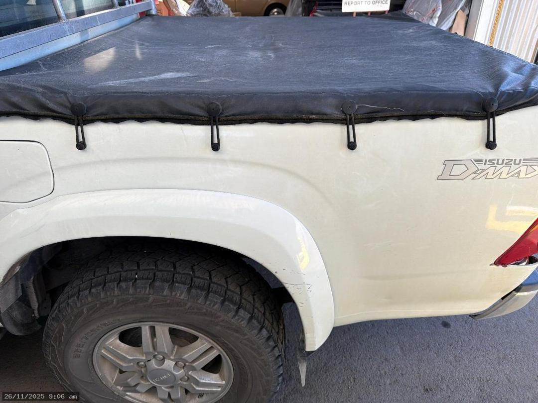 Photo '15' of Isuzu D-MAX LS Double CAB Photo '15' of Isuzu D-MAX LS Double CAB