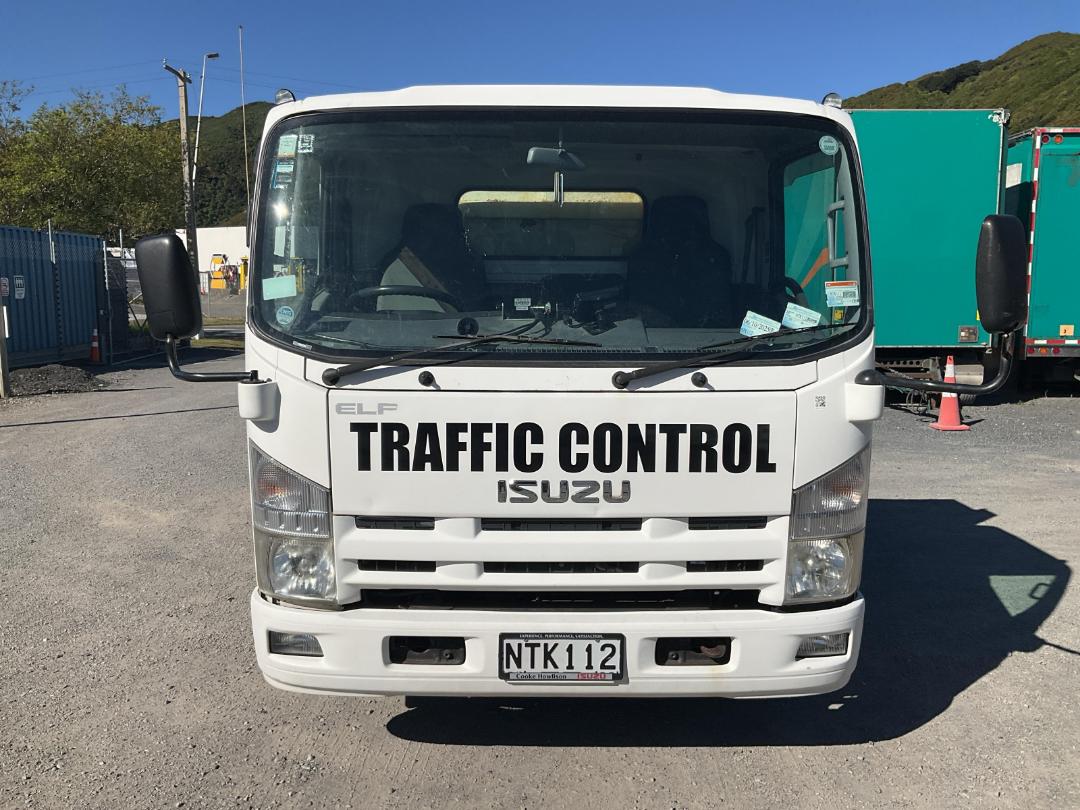 Photo '13' of Isuzu ELF Traffic Management Photo '13' of Isuzu ELF Traffic Management