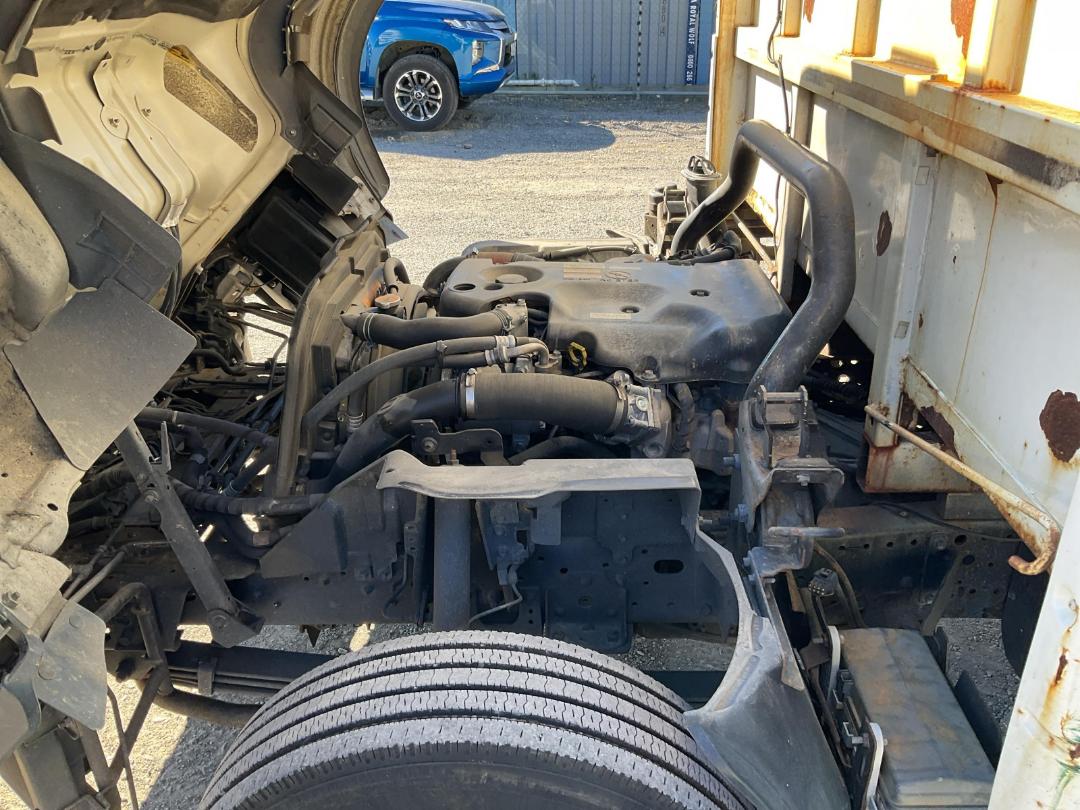 Photo '26' of Isuzu ELF Traffic Management Photo '26' of Isuzu ELF Traffic Management