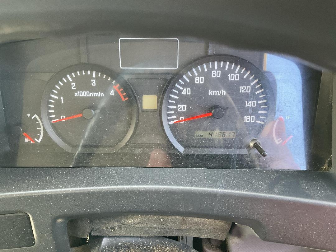 Photo '12' of Isuzu ELF Chiller