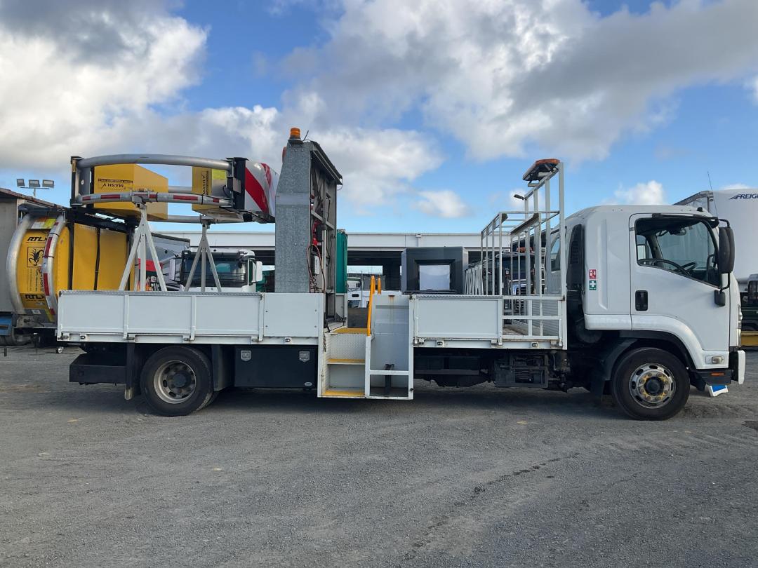 Photo '3' of Isuzu F Series FSR700 Traffic Management