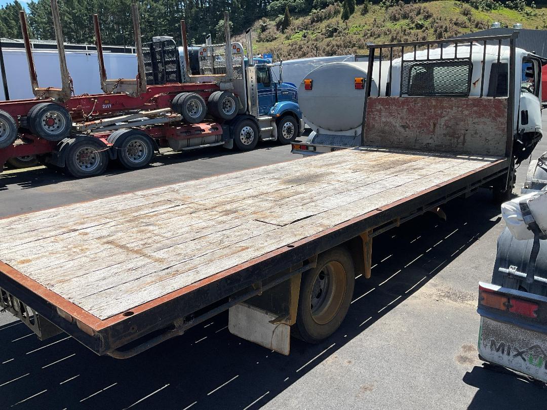 Photo '3' of Isuzu F Series FSR700 Flat Deck