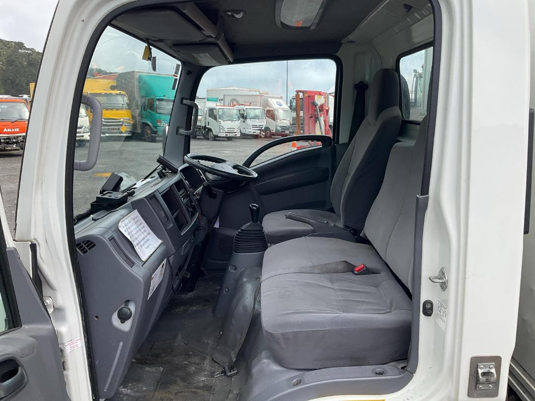 Photo '27' of Isuzu N Series NLR250S Box Body