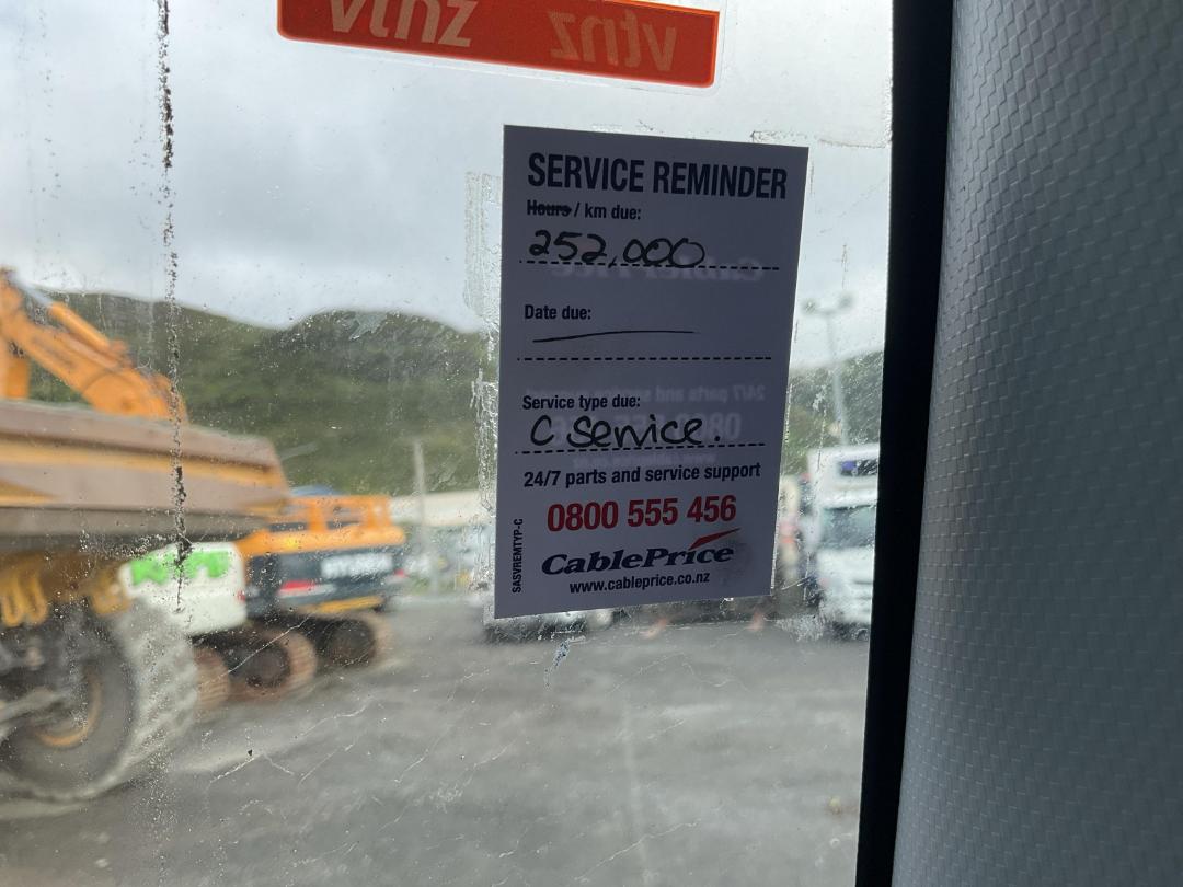 Photo '36' of Isuzu N Series NLR250S Box Body