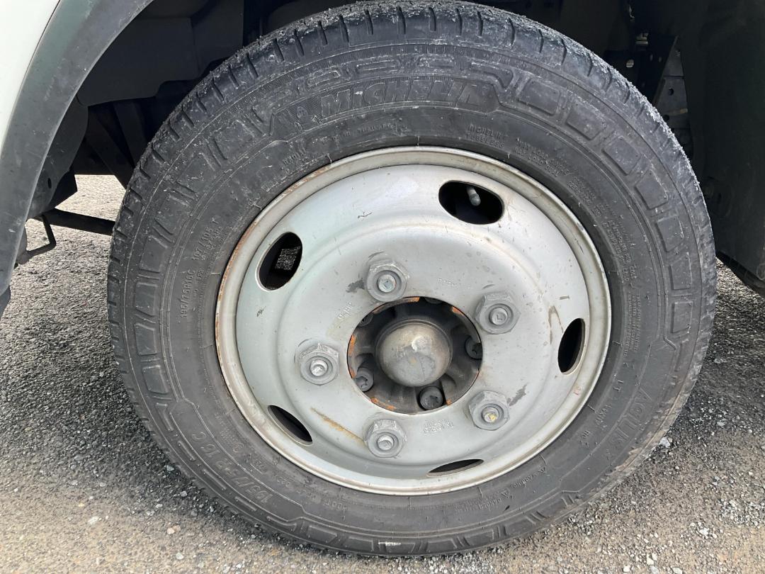 Photo '42' of Isuzu N Series NLR250S Box Body