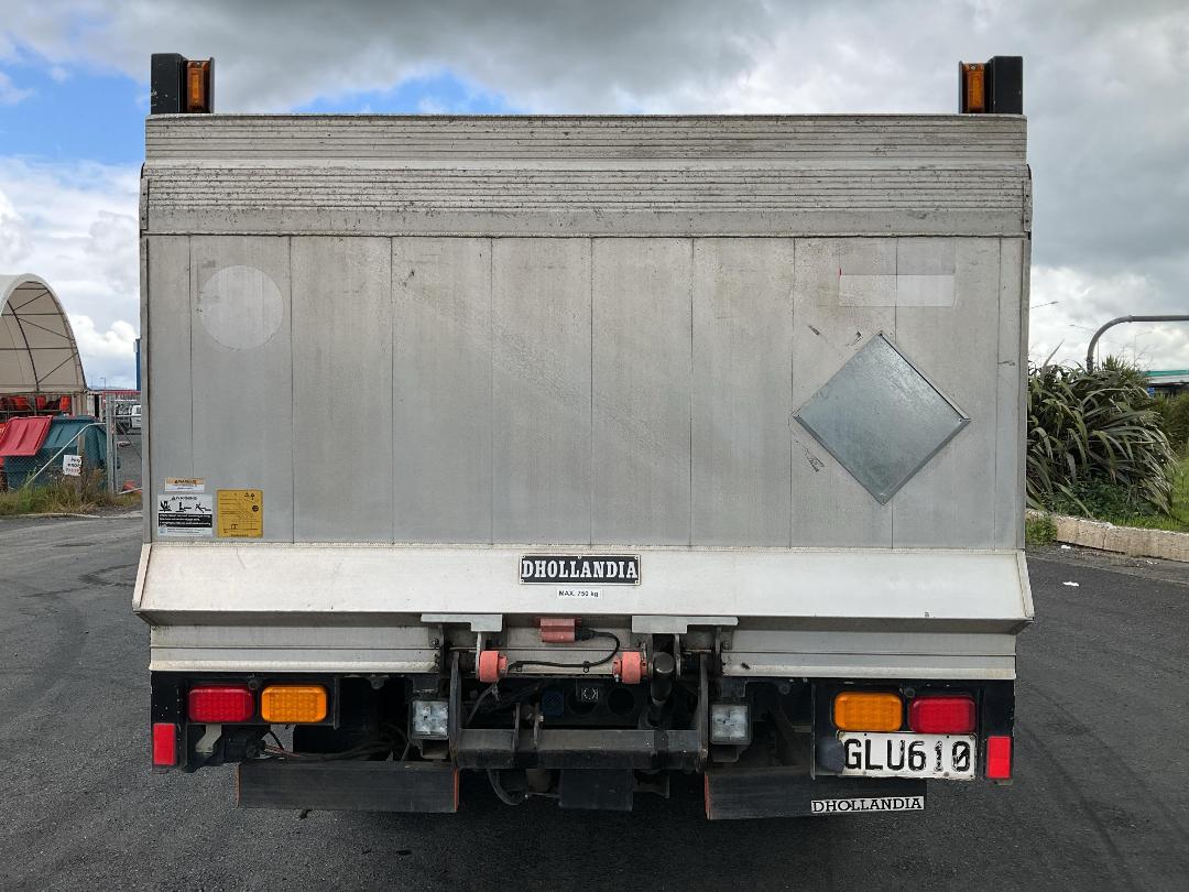 Photo '5' of Isuzu N Series NQR500M Gas Bottle Truck