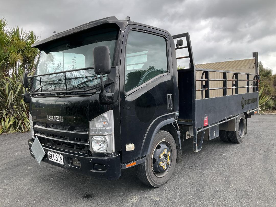 Photo '10' of Isuzu N Series NQR500M Gas Bottle Truck