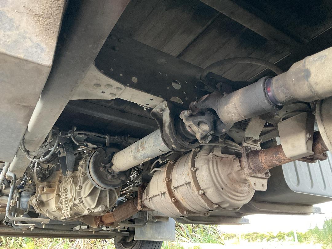 Photo '27' of Isuzu N Series NQR500M Gas Bottle Truck