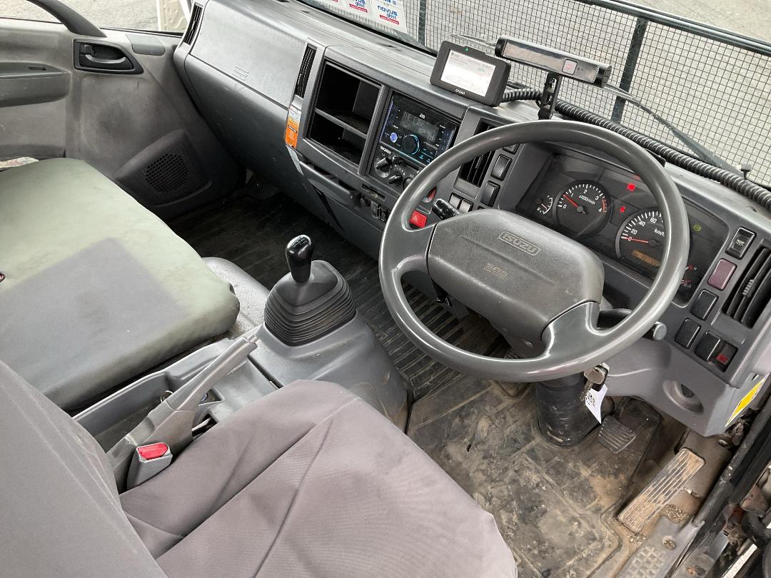 Photo '45' of Isuzu N Series NQR500M Gas Bottle Truck