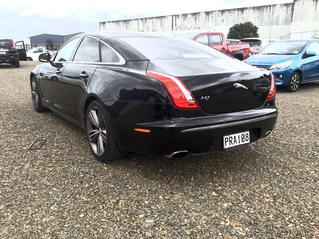 Photo '6' of Jaguar XJ