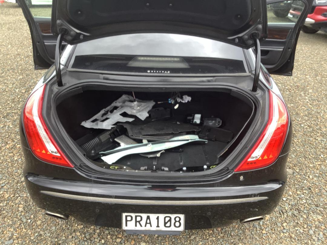 Photo '12' of Jaguar XJ