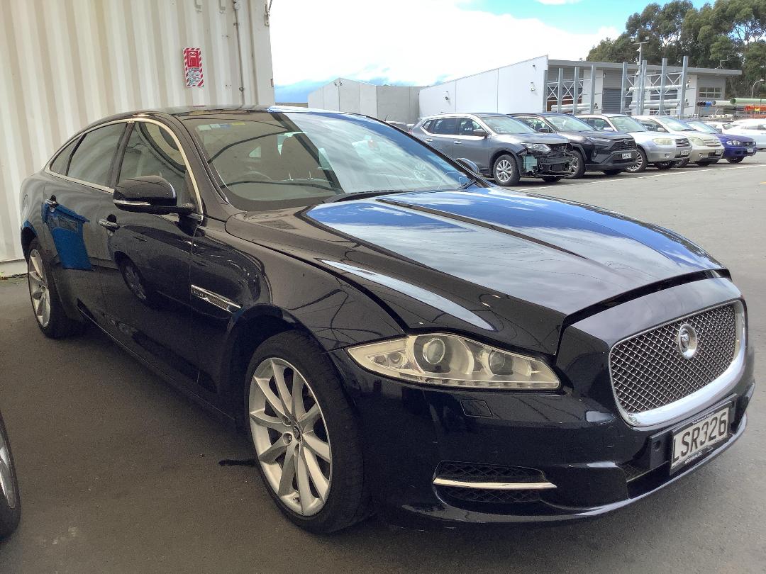 Photo '3' of Jaguar XJ L Photo '3' of Jaguar XJ L