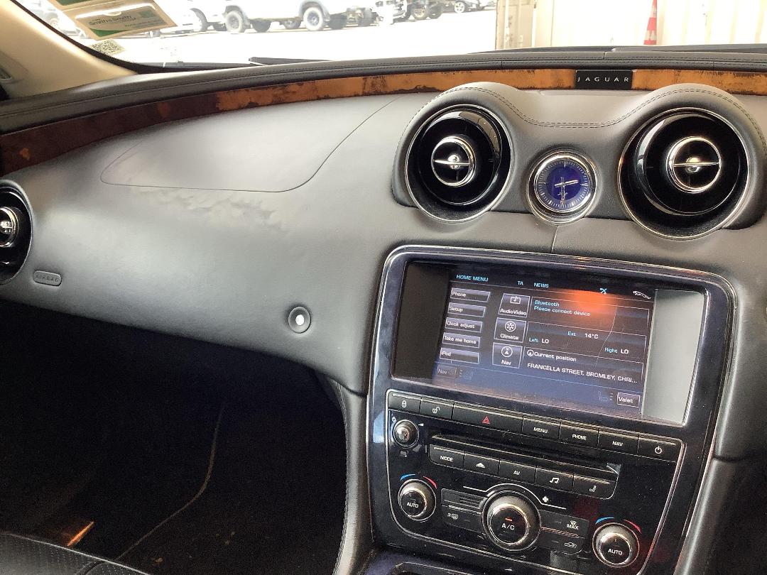 Photo '15' of Jaguar XJ L Photo '15' of Jaguar XJ L