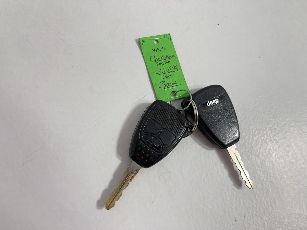 Photo '22' of Jeep Cherokee