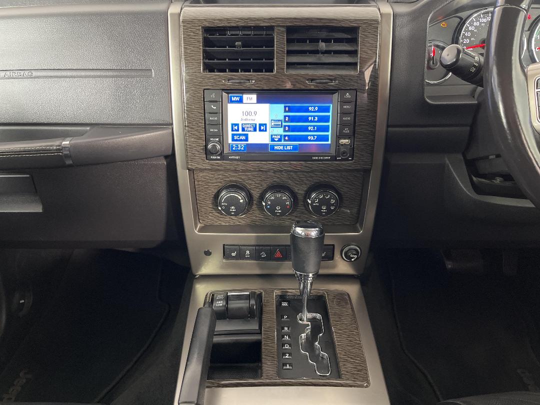 Photo '18' of Jeep Cherokee