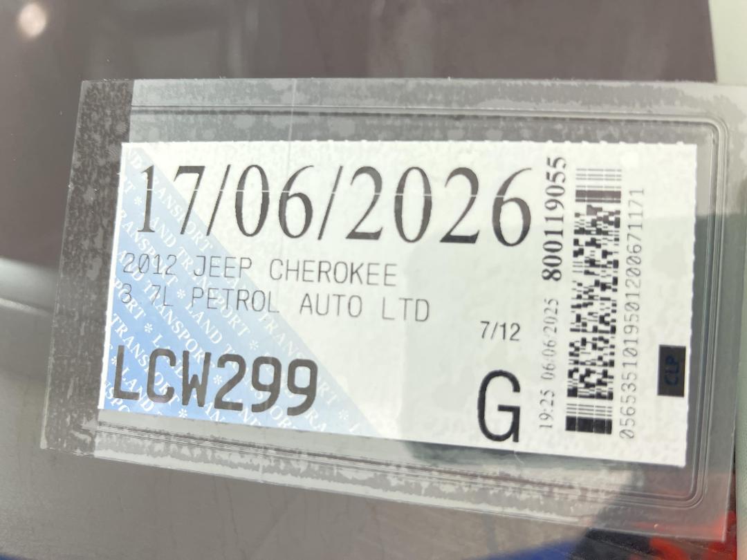 Photo '24' of Jeep Cherokee