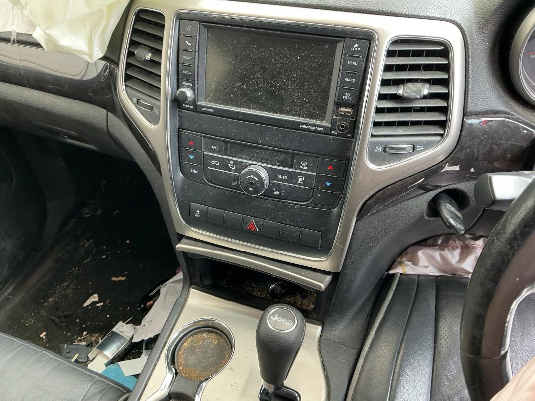 Photo '30' of Jeep Grand Cherokee Laredo CRD Photo '30' of Jeep Grand Cherokee Laredo CRD