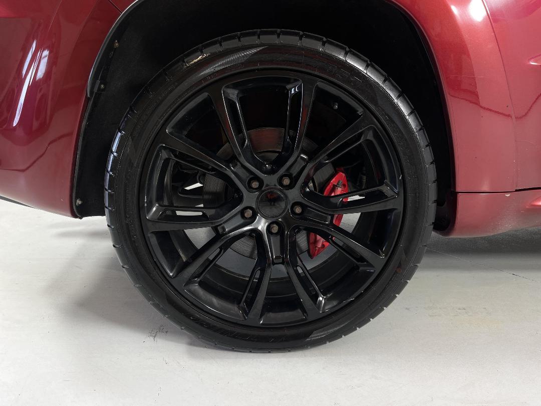 Photo '10' of Jeep Grand Cherokee