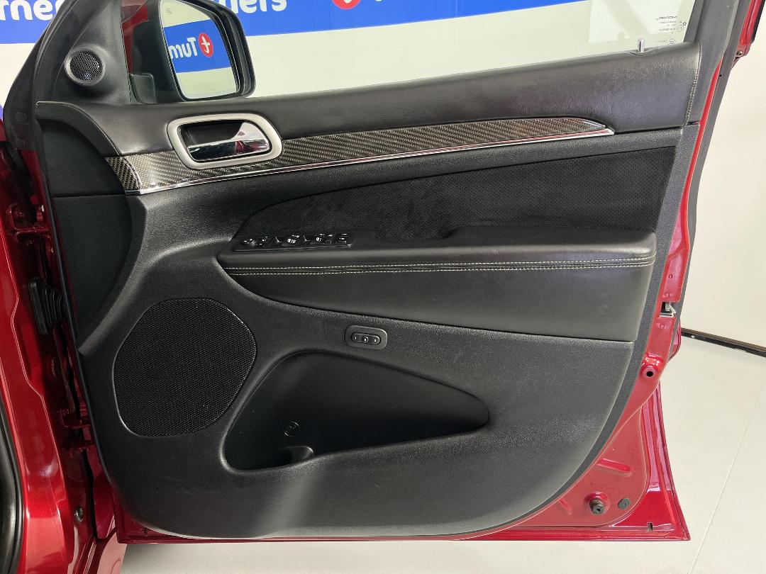 Photo '13' of Jeep Grand Cherokee