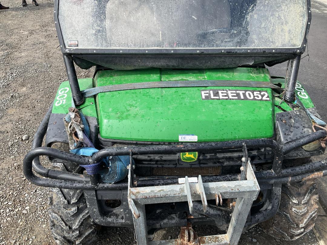Photo '21' of John Deere side by side 4WD