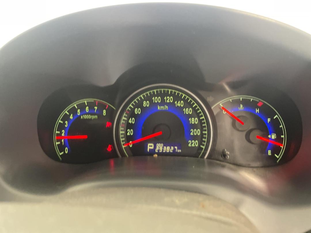 Photo '19' of KIA Carnival V6