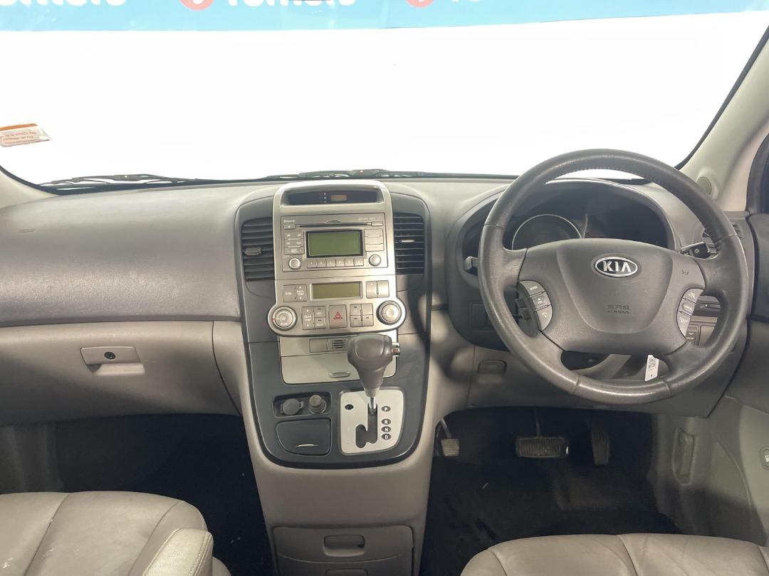 Photo '15' of KIA Carnival V6