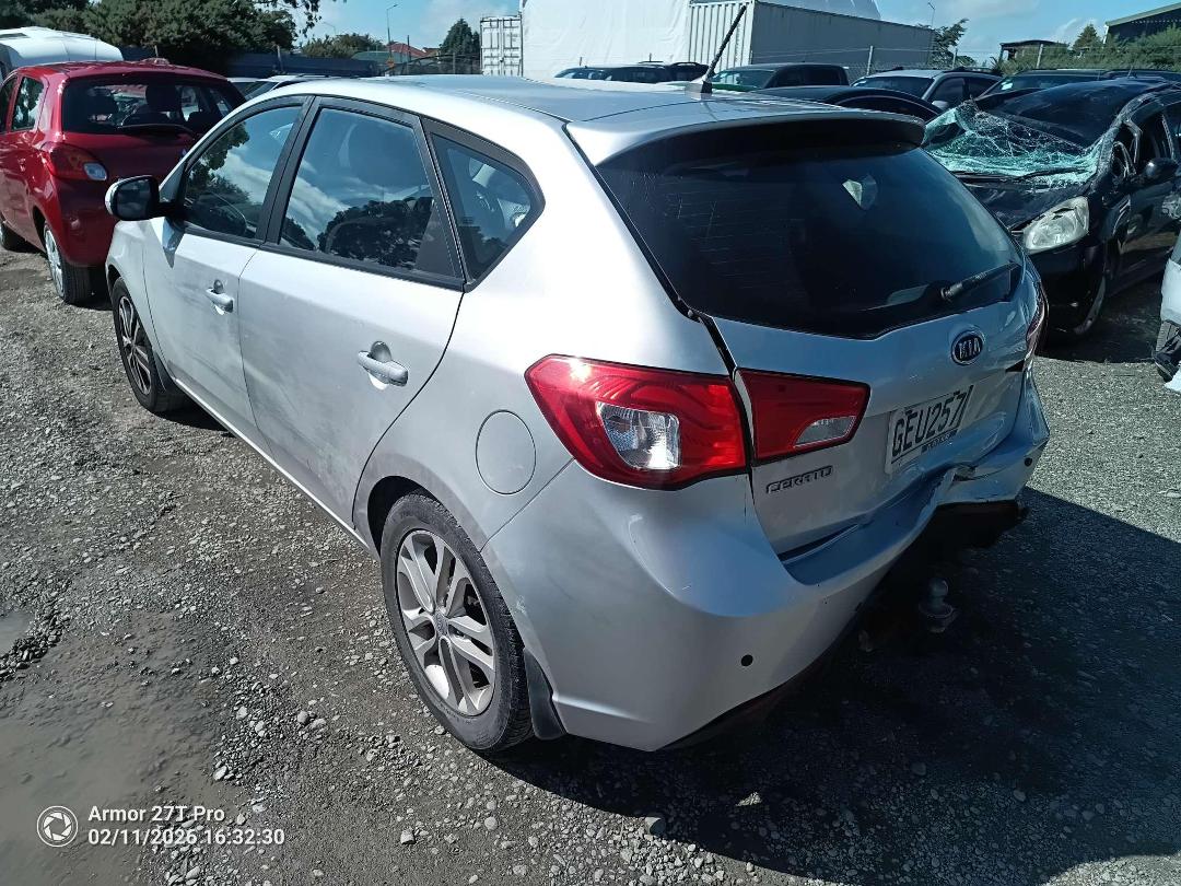 Photo '3' of KIA Cerato LX Photo '3' of KIA Cerato LX