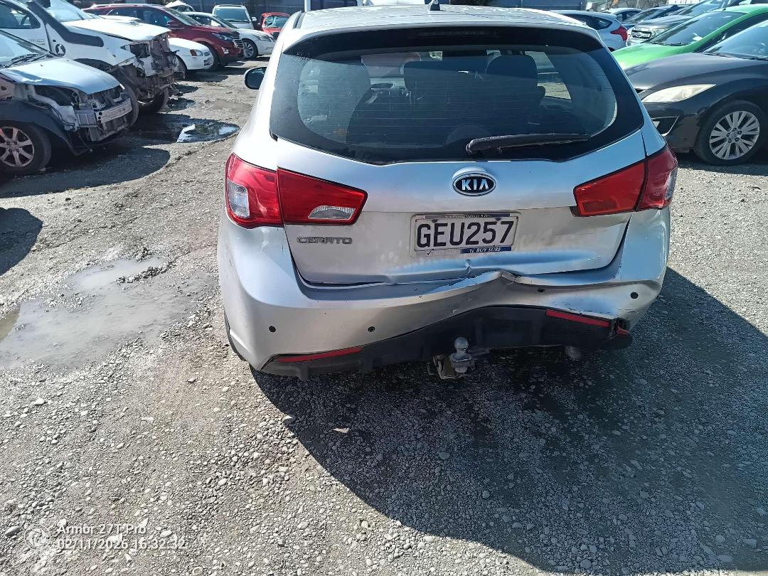 Photo '4' of KIA Cerato LX Photo '4' of KIA Cerato LX