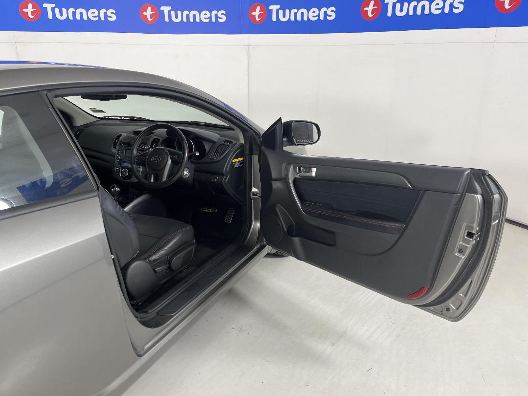 Photo '15' of KIA Koup Photo '15' of KIA Koup