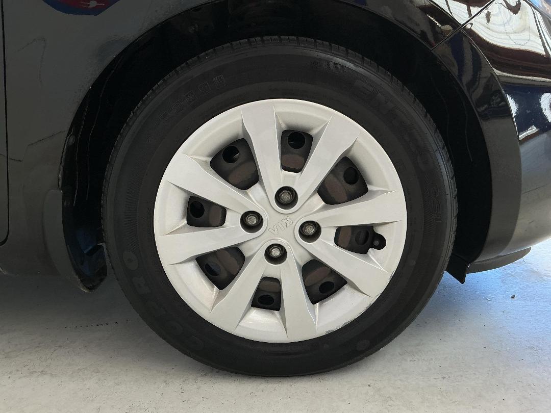 Photo '9' of KIA RIO