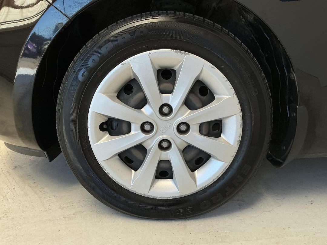 Photo '10' of KIA RIO