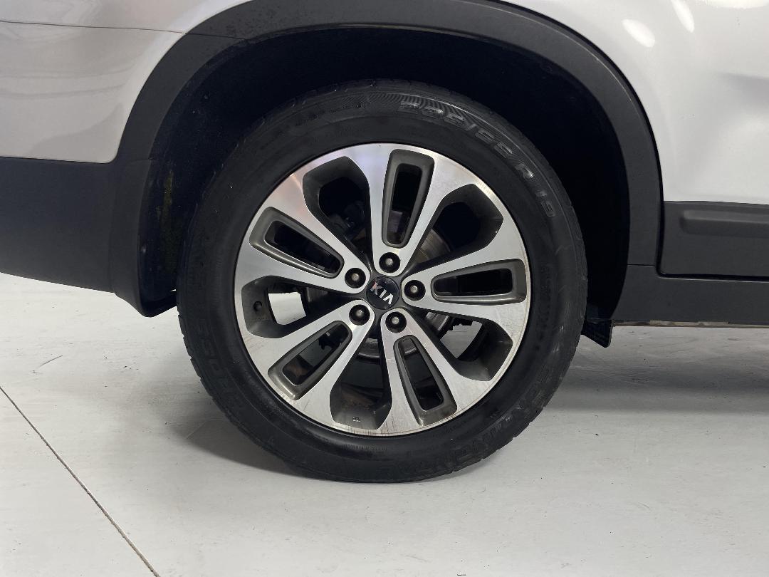 Photo '12' of KIA Sorento Photo '12' of KIA Sorento