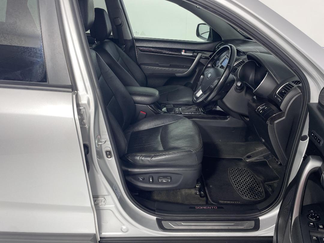 Photo '16' of KIA Sorento Photo '16' of KIA Sorento