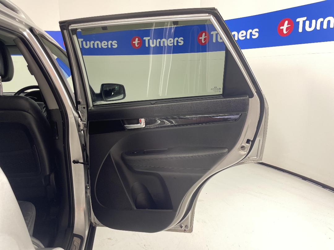 Photo '19' of KIA Sorento Photo '19' of KIA Sorento