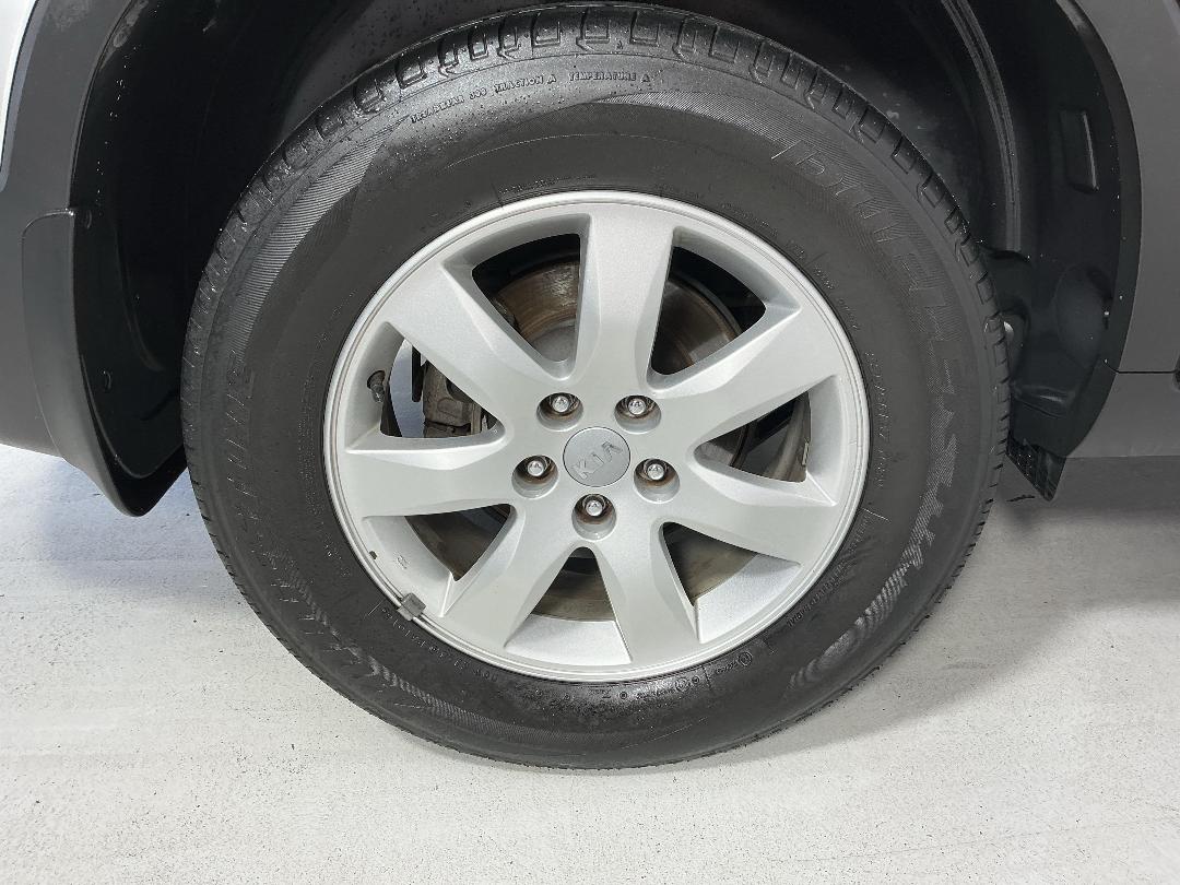 Photo '12' of KIA Sorento