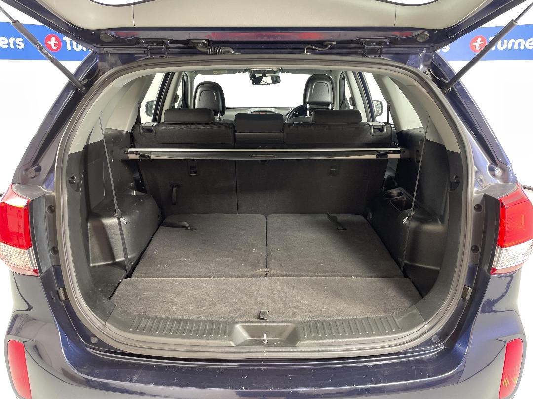 Photo '14' of KIA Sorento