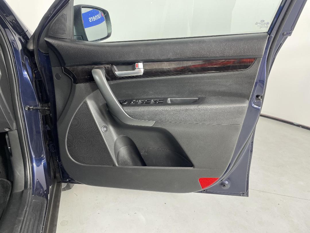 Photo '15' of KIA Sorento