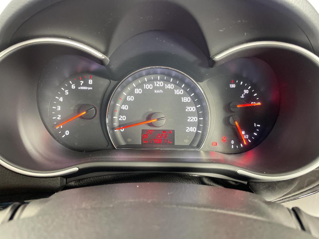 Photo '21' of KIA Sorento