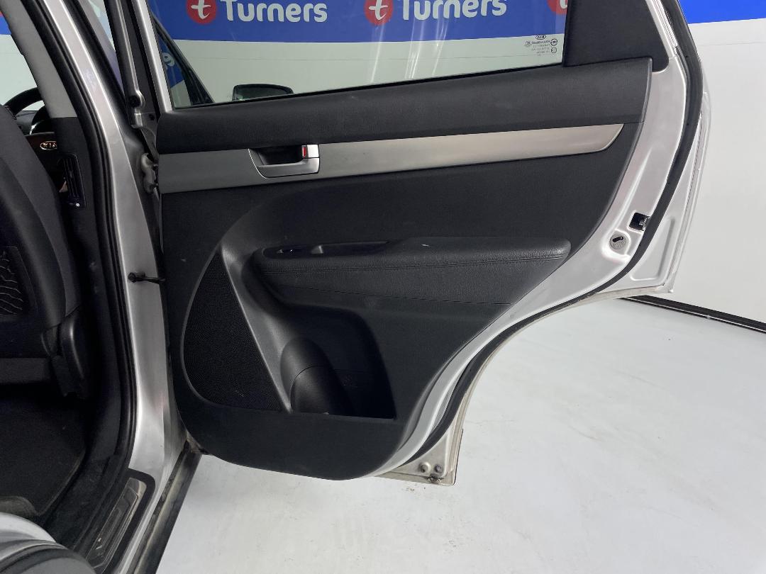 Photo '19' of KIA Sorento R