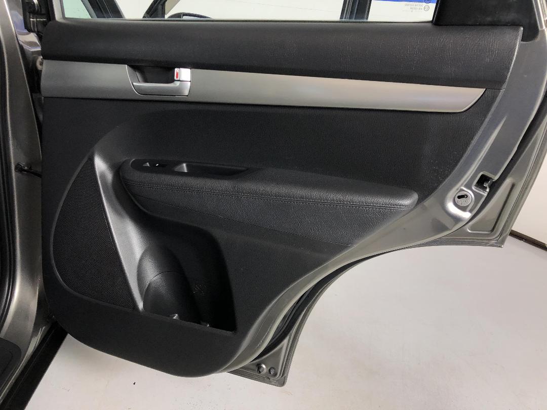 Photo '19' of KIA Sorento R Photo '19' of KIA Sorento R