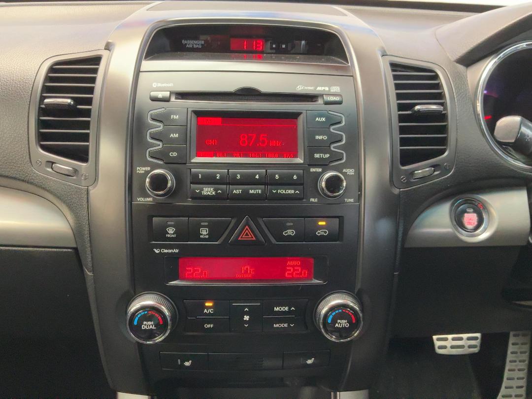 Photo '18' of KIA Sorento R