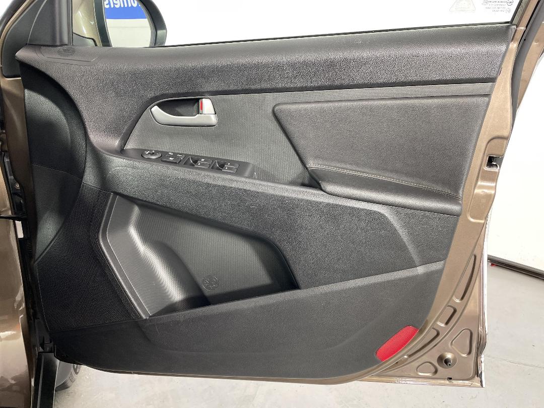 Photo '15' of KIA Sportage Photo '15' of KIA Sportage